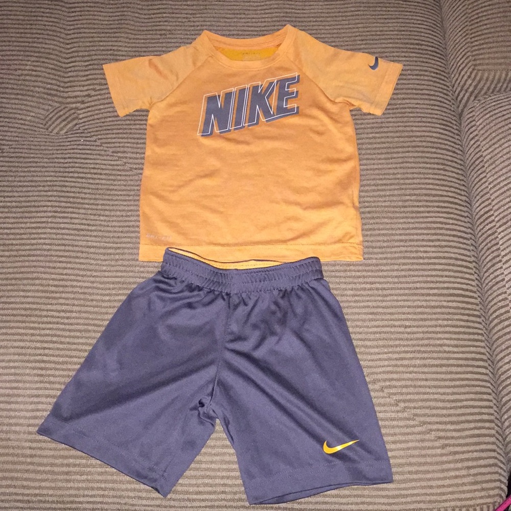 Nike dri-fit orange and gray shirt/shorts set. 4